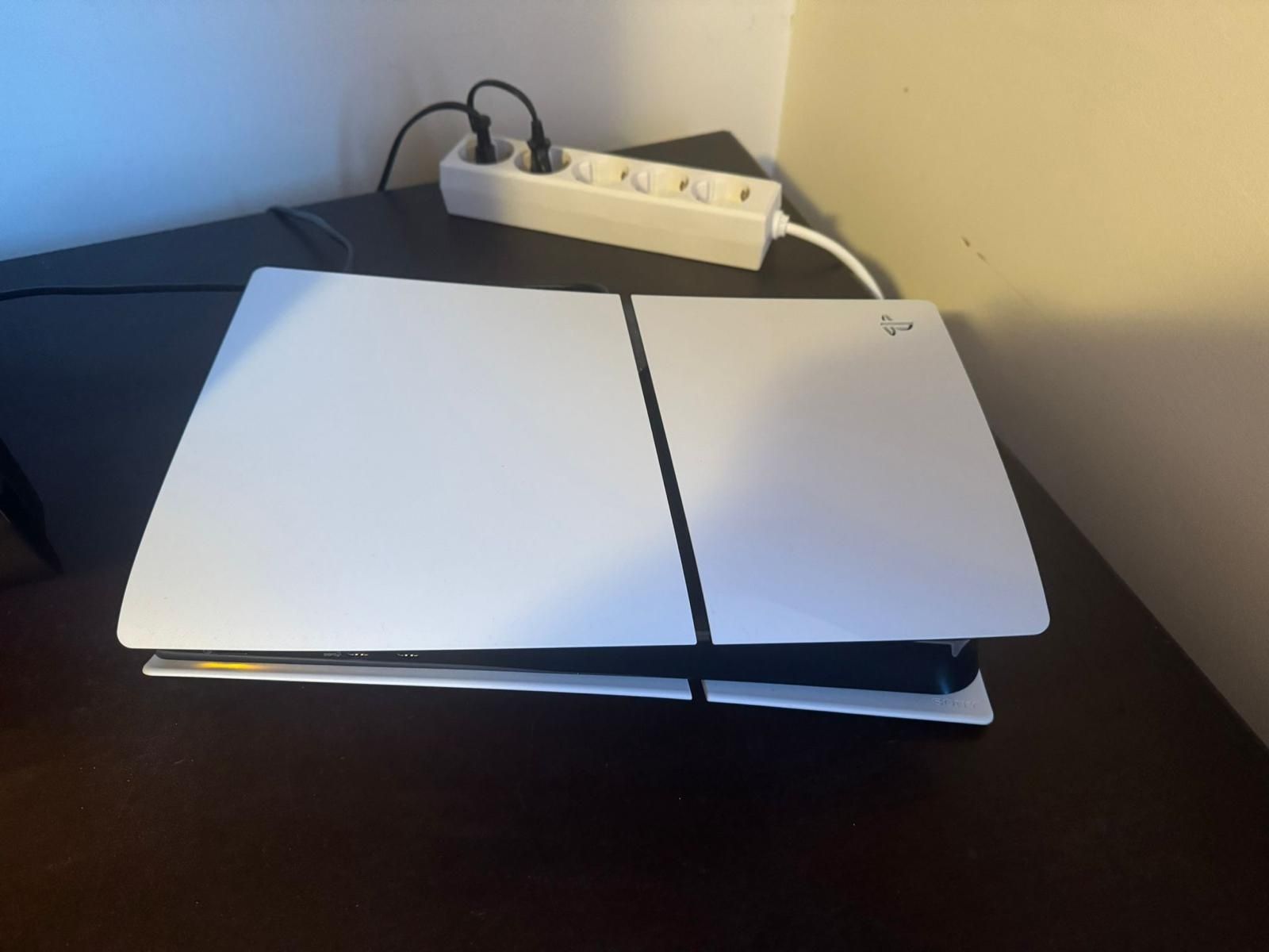 Playstation 5 digital slim