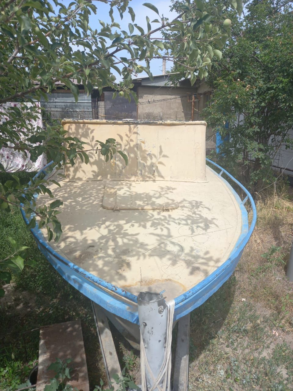 продам лодку с лафетом