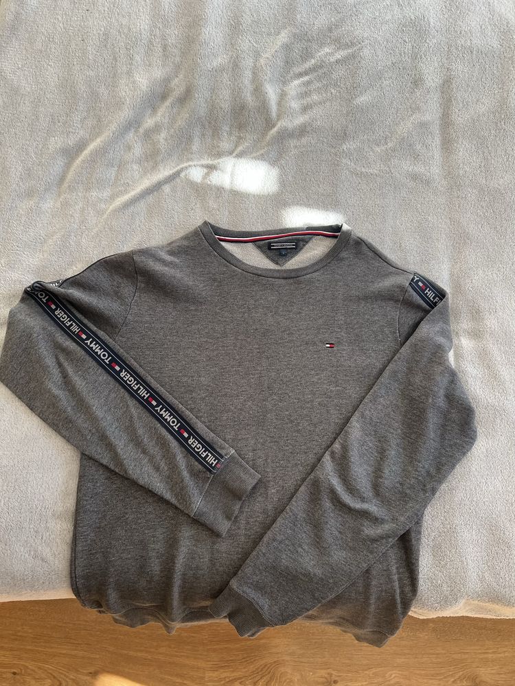 Tommy Hilfiger блуза L размер