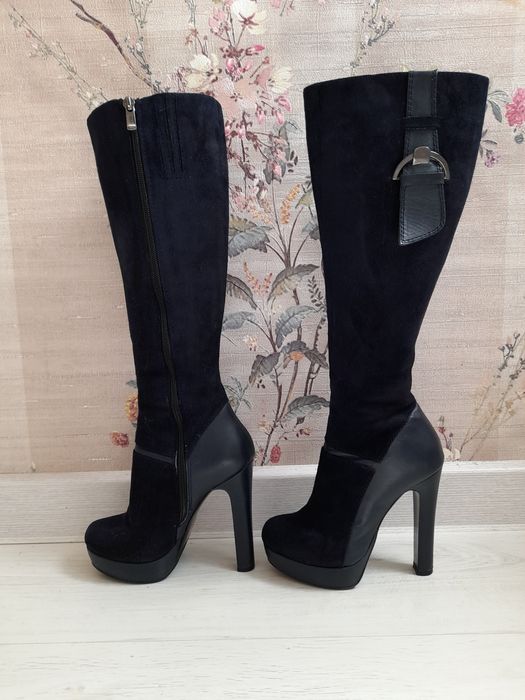 Женские осенние и зимние сапоги на новый год