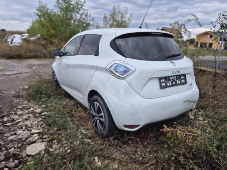 Renault zoe electric avariat lovit