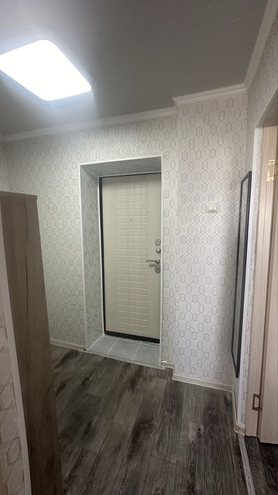 Продам квартиру в Шульбинске