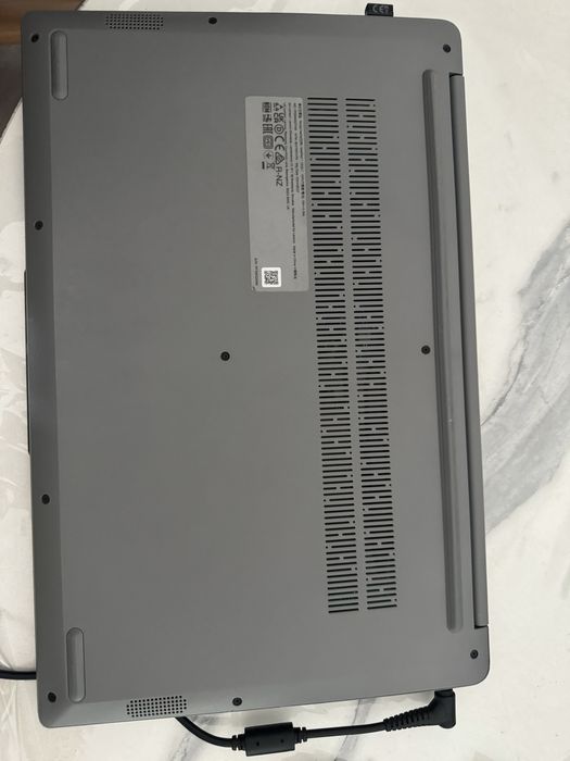 Ноутбук Lenovo в отличном состояние