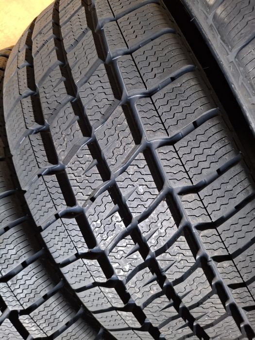 215 60 16C Vredestein DOT 2024 iarna NOI