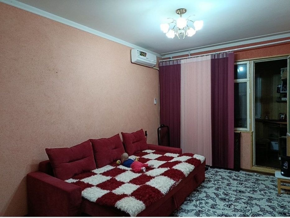 Продаётся квартира на Массив Феруза