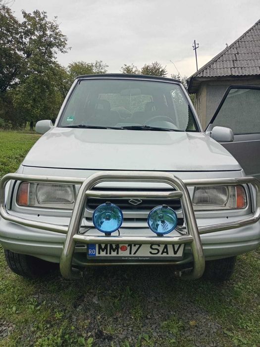 Vând Suzuki Vitara