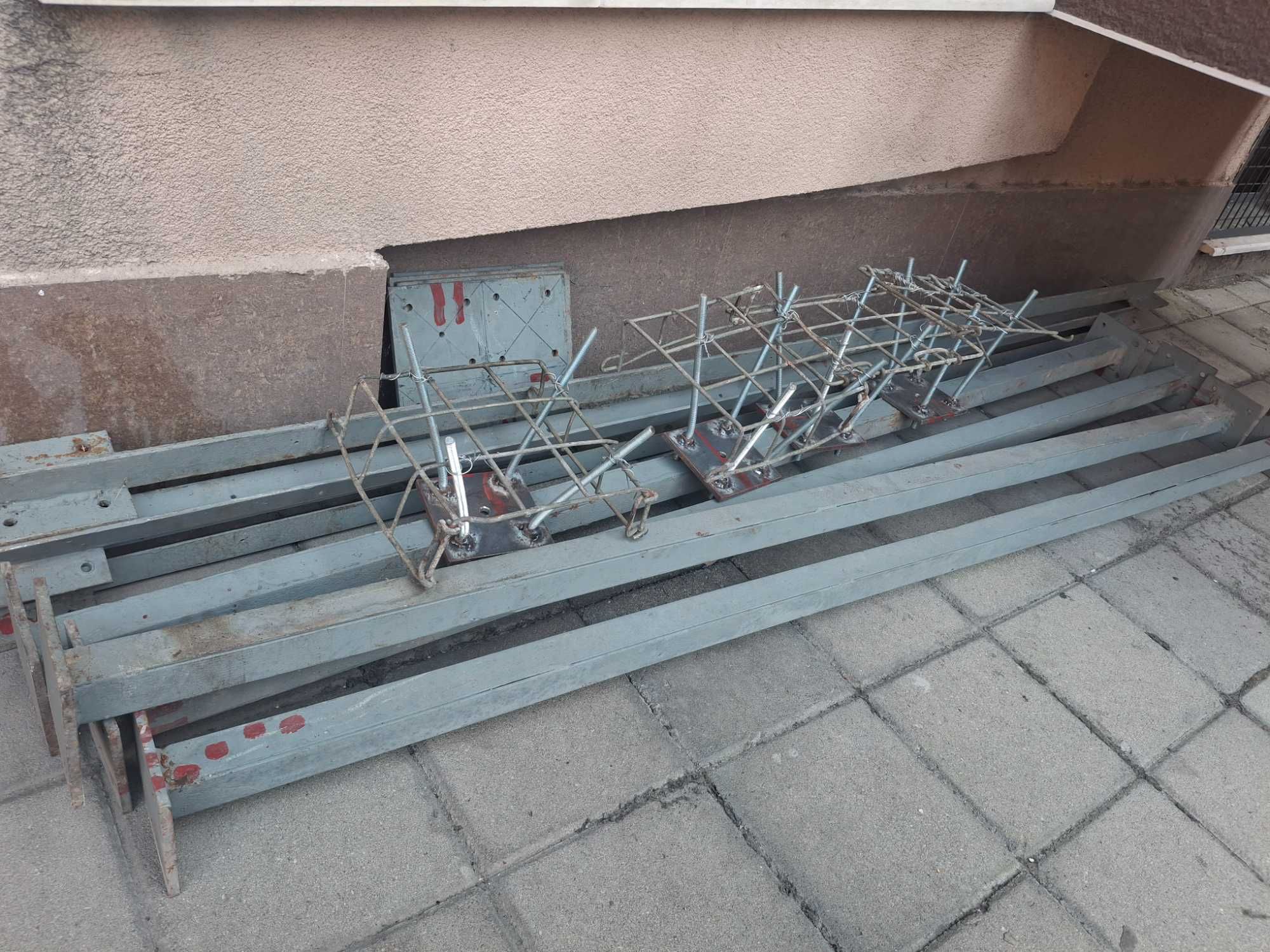 Градинска къща. Барака за инструменти.
