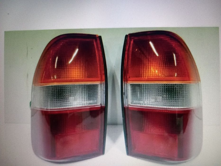 Lampa stop MITSUBISHI  l200