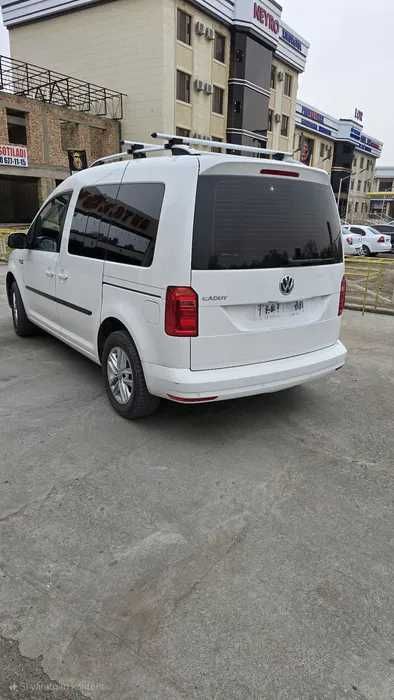 volkswagen caddy combi