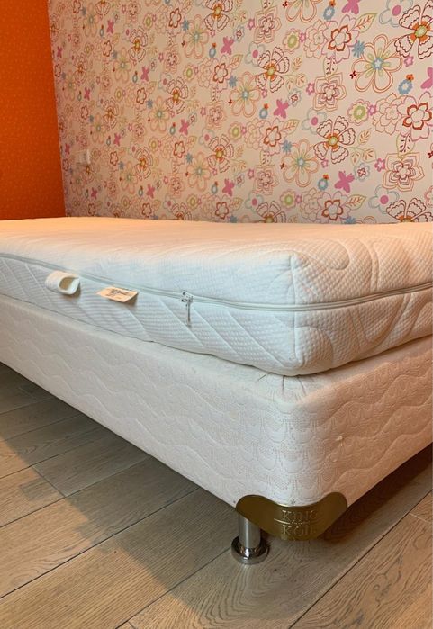 Продается Кровать 200х90