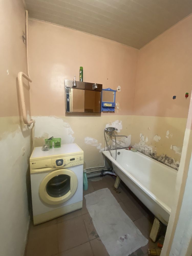 Sotiladi/Prodaja, Pod OFIS, Qoraqamish 1/2, 1/1/4, g’ishtli uy