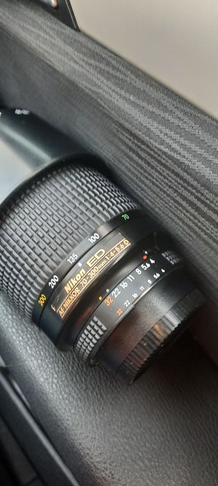 Фотообектив Nixon ed70-300mm