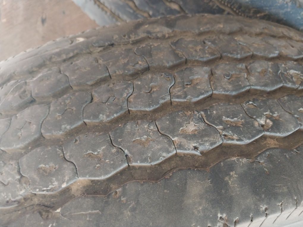 Isuzu balon chotki 2 dona R 215. 17.5 umuman yamalmagan