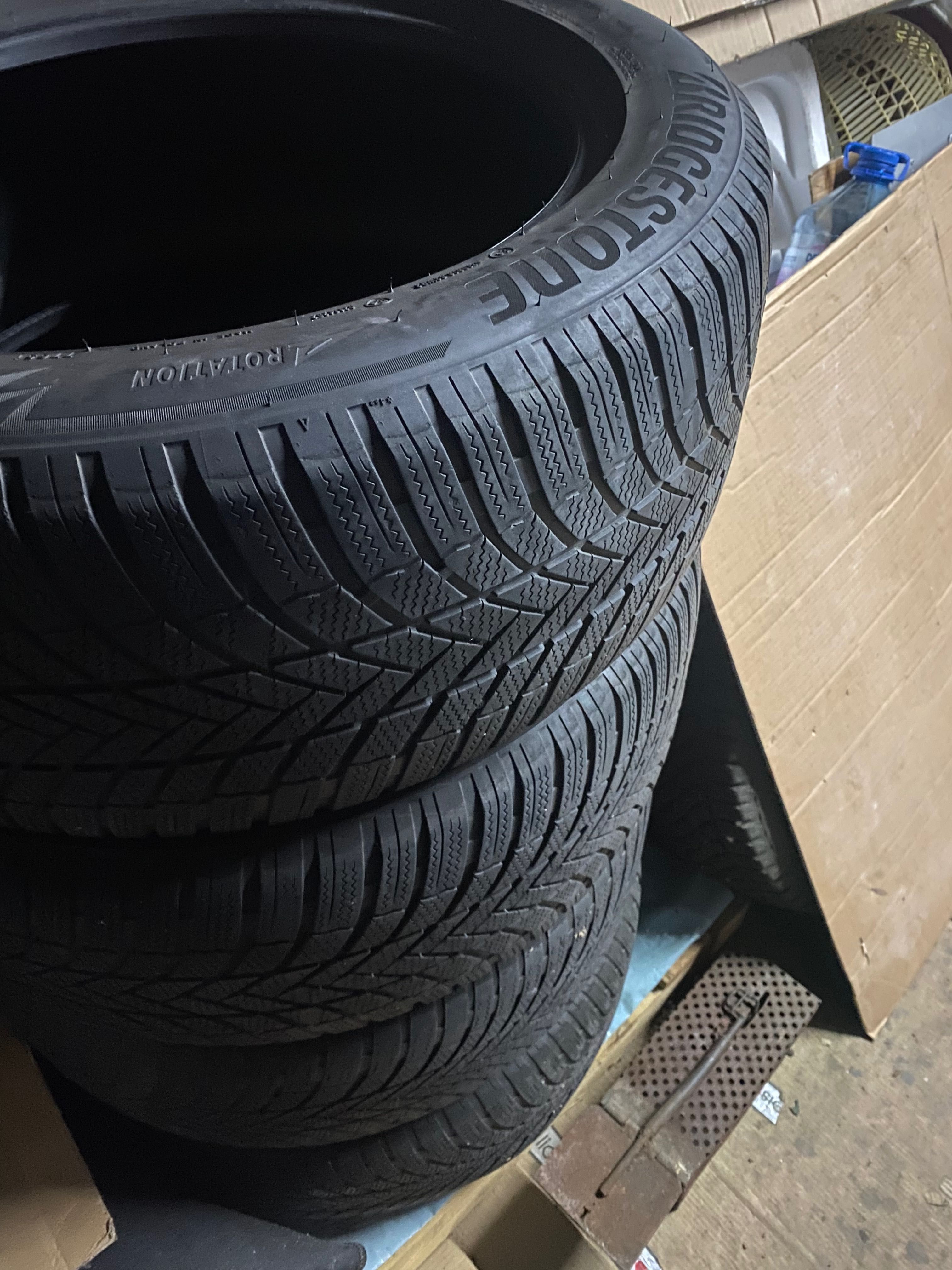 Bridgestone Blizzak 275/50/20 3.5mm