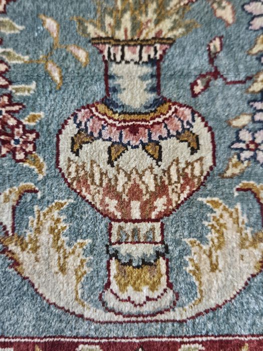 Килим Hereke Копринено искустово.