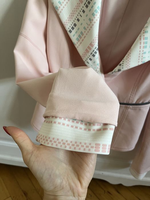 Сако Alessa - късо, розово