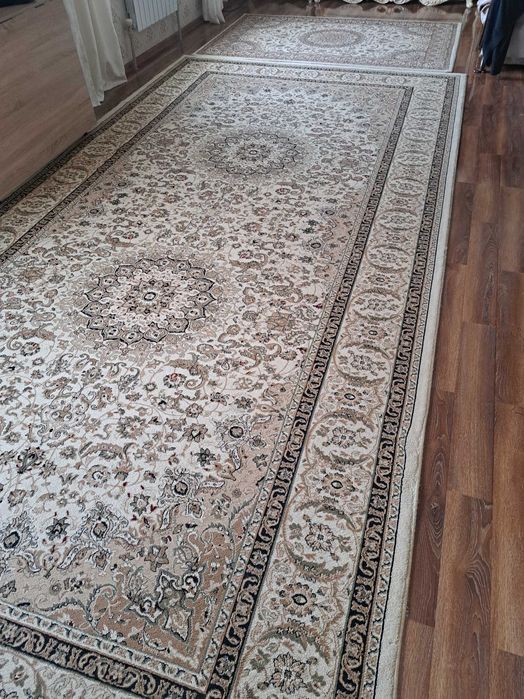 Продам два ковра