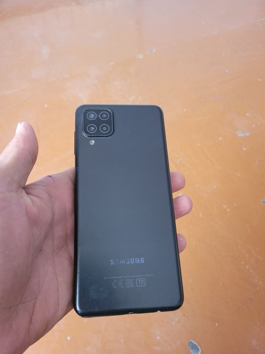 Samsung a 12 5G.