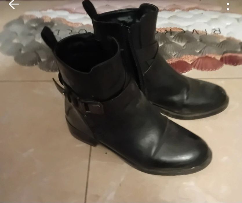 Ghete piele marimea 35