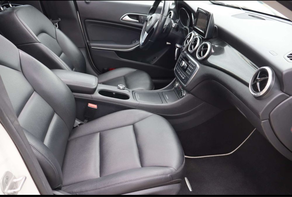 Mercedes-Benz CLA 220 Panorama