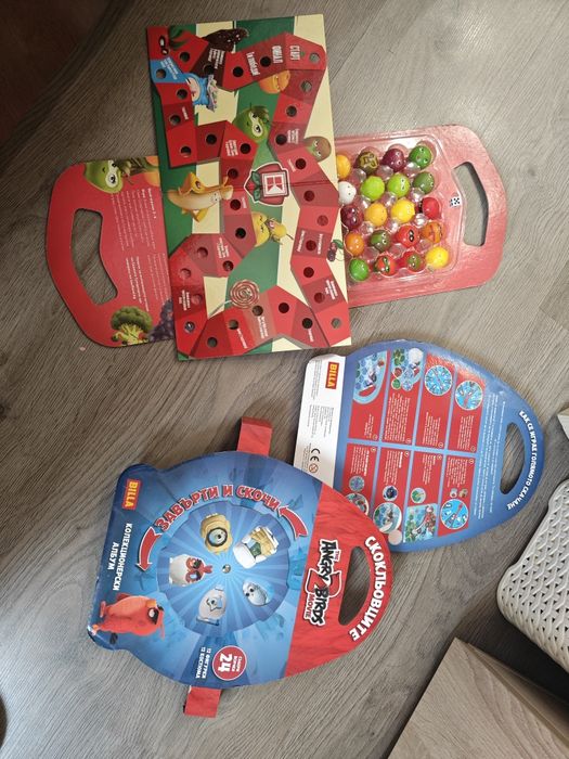 Stikeez Стикита Подводница ,Бандата на Свежите / Хладилник, Смърфове