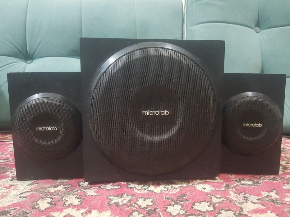 Продам сабвуфер и  колонки microlab