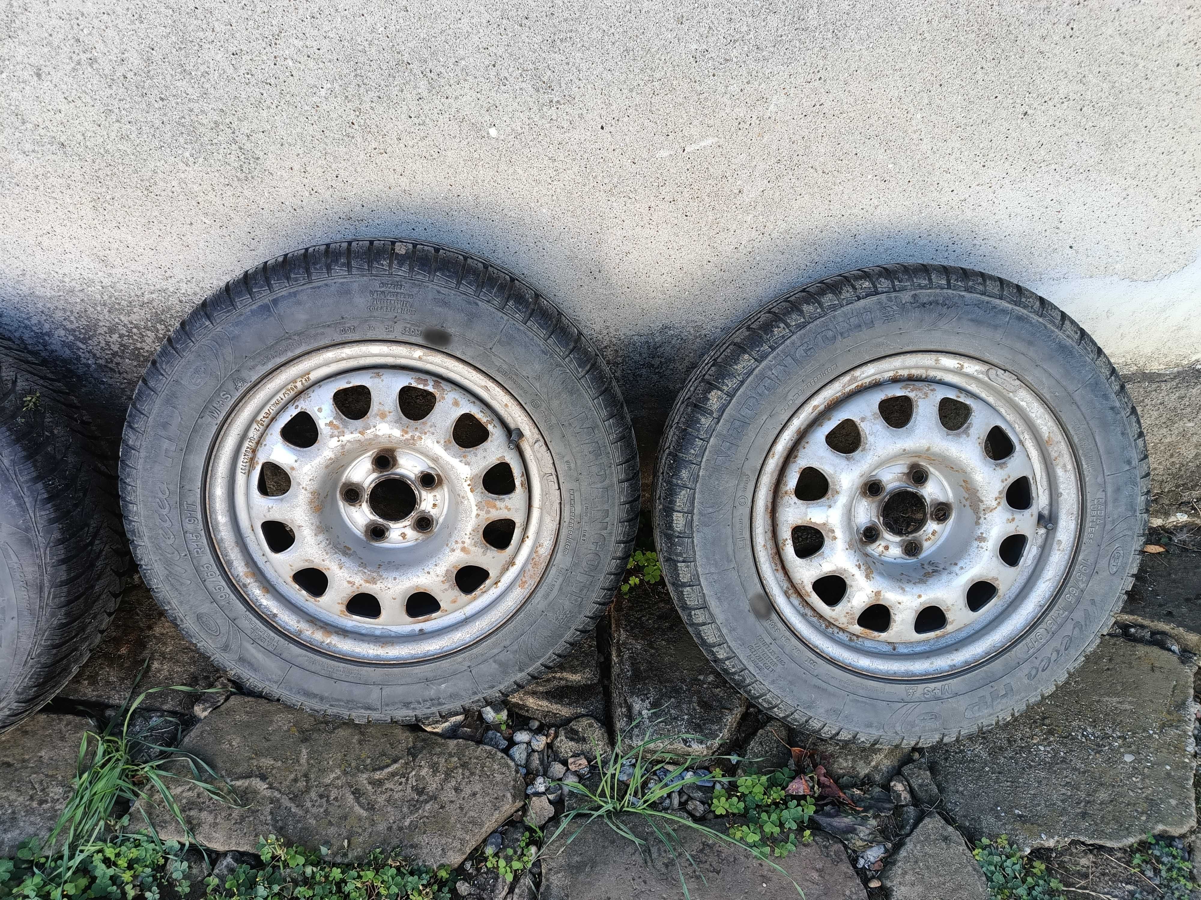 Зимни гуми 195/65 R15 91T с джанти 5x100 за GOLF 4