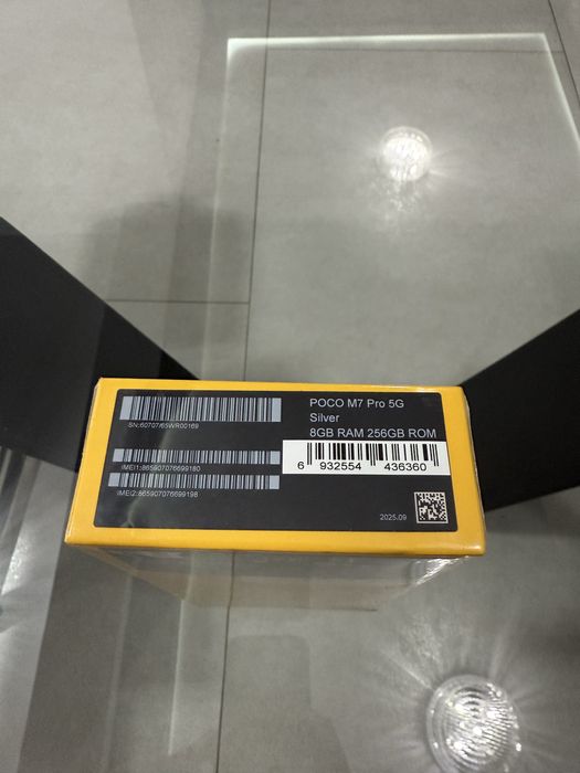 Poco M7 Pro 5G silver 256GB / 8GB RAM • NOU / SIGILAT • neverlocked