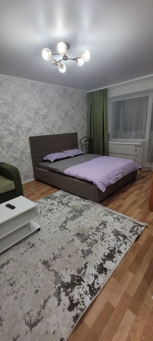 Сдам 1,5  посуточно (Новаторов)