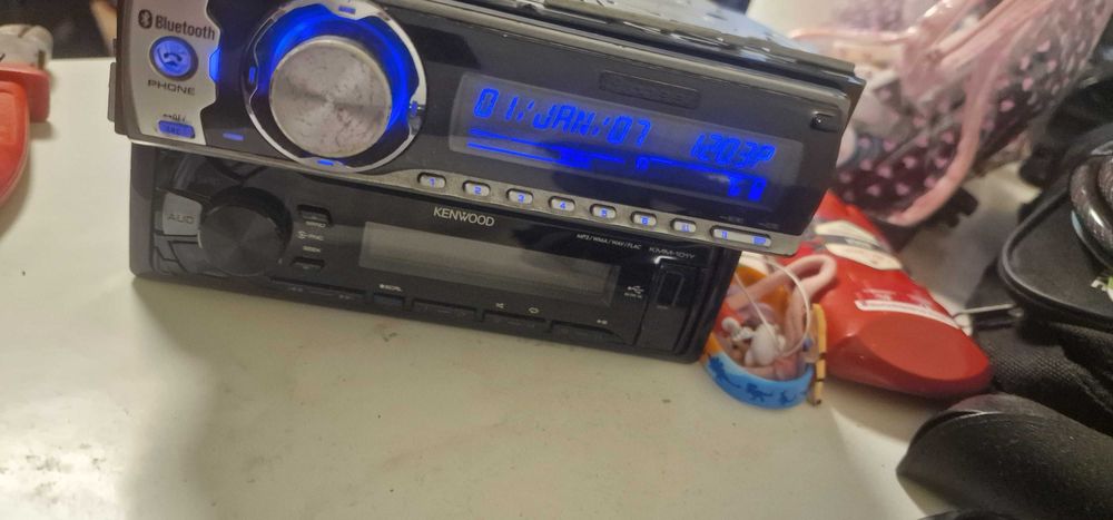 продавам Pioneer DEH-P65BT, Bluetooth, AUX, MP3 CD, авто радио
