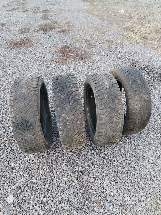 Шыны зимние в хорошем состоянии