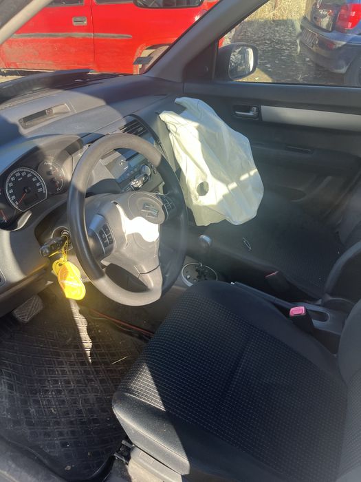 Suzuki swift атомат на части