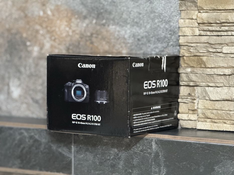 Canon EOS R100 Kit cu Obiectiv RF-S 18-45mm F4.5-6.3 KIT/ Nou, Sigilat