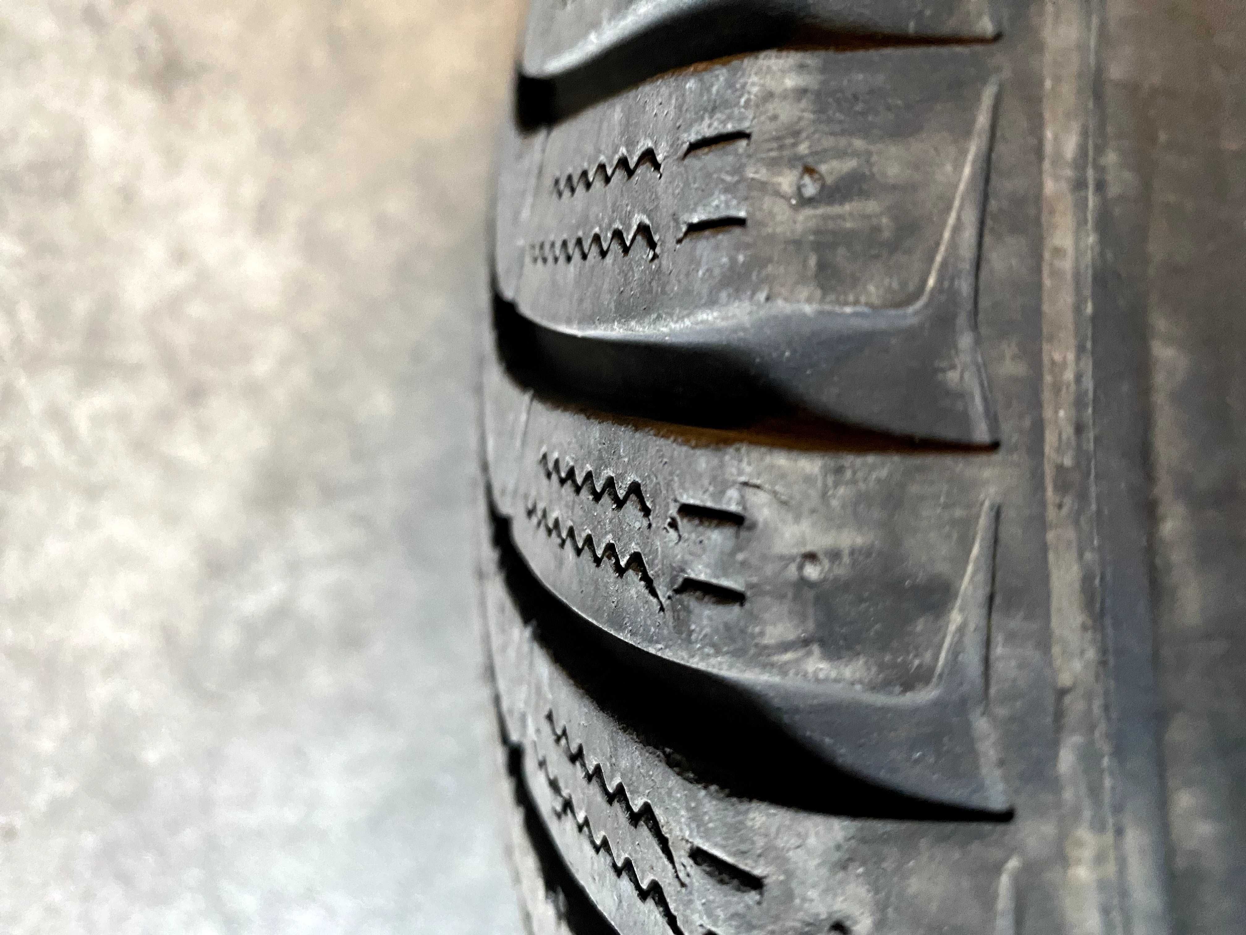 4 anvelope iarna 205/55/16 , Hankook in stare excelenta