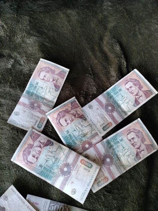 Bancnote vechi în stare foartă bună