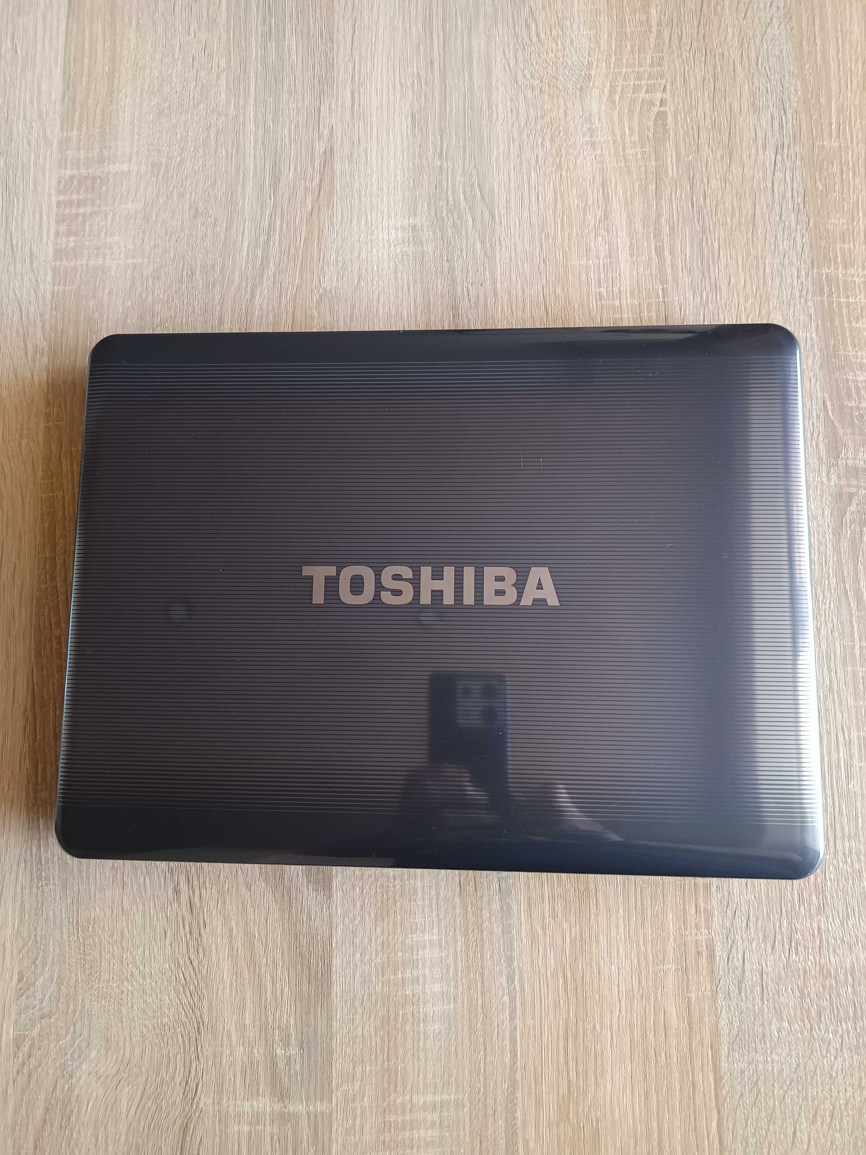 TOSHiBA  Лаптоп за части