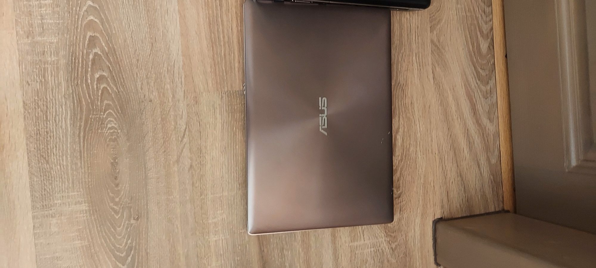 Dezmembrez o gama variata de leptopuri,cele mai multe dell,Asus,etc