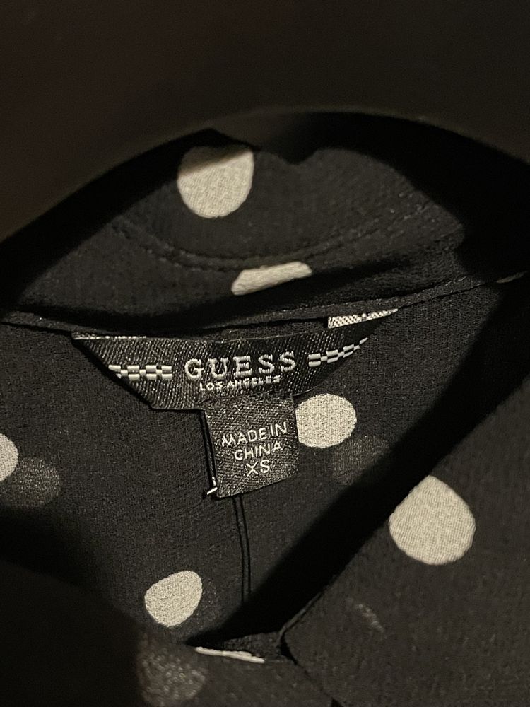 Camasa Guess marimea XS NOUA CU ETICHETA