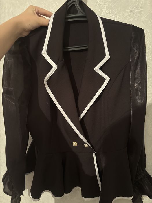 Элегантный женский жакет