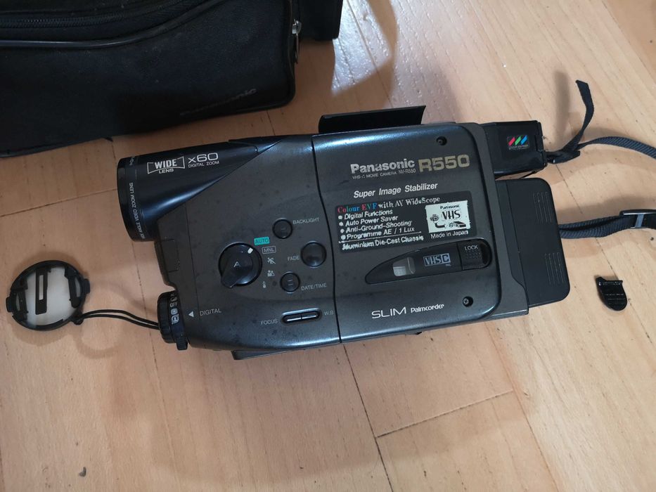 Продам Panasonic R550