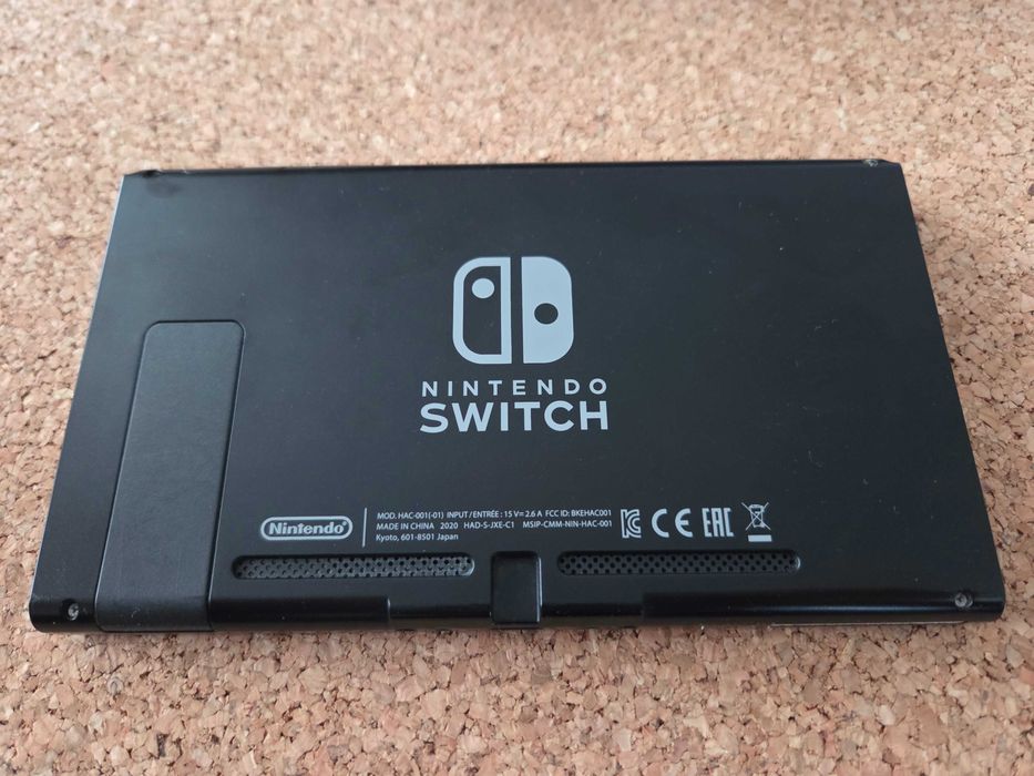 Конзола Nintendo Switch пълен комплект