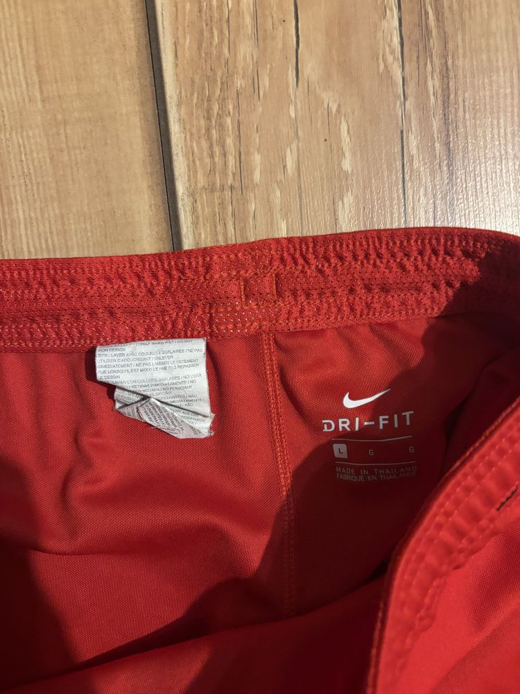 Vand Pantaloni Nike
