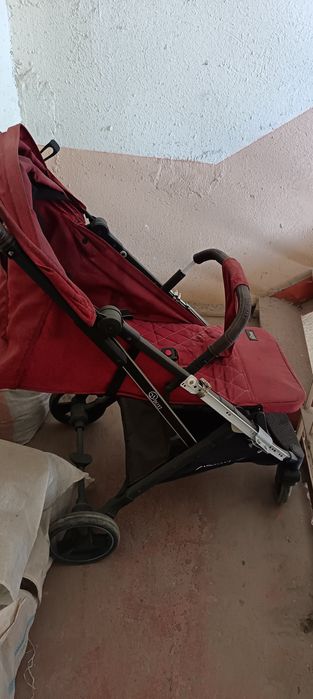 Ehtiyot qismlaridan foydalanish maqsadida bolalar aravachasi sotiladi.