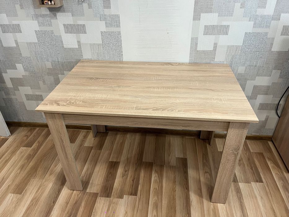 Холна маса с 4 стола