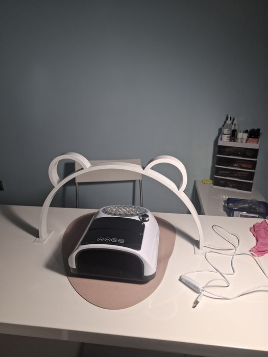 Лампа за маникюр