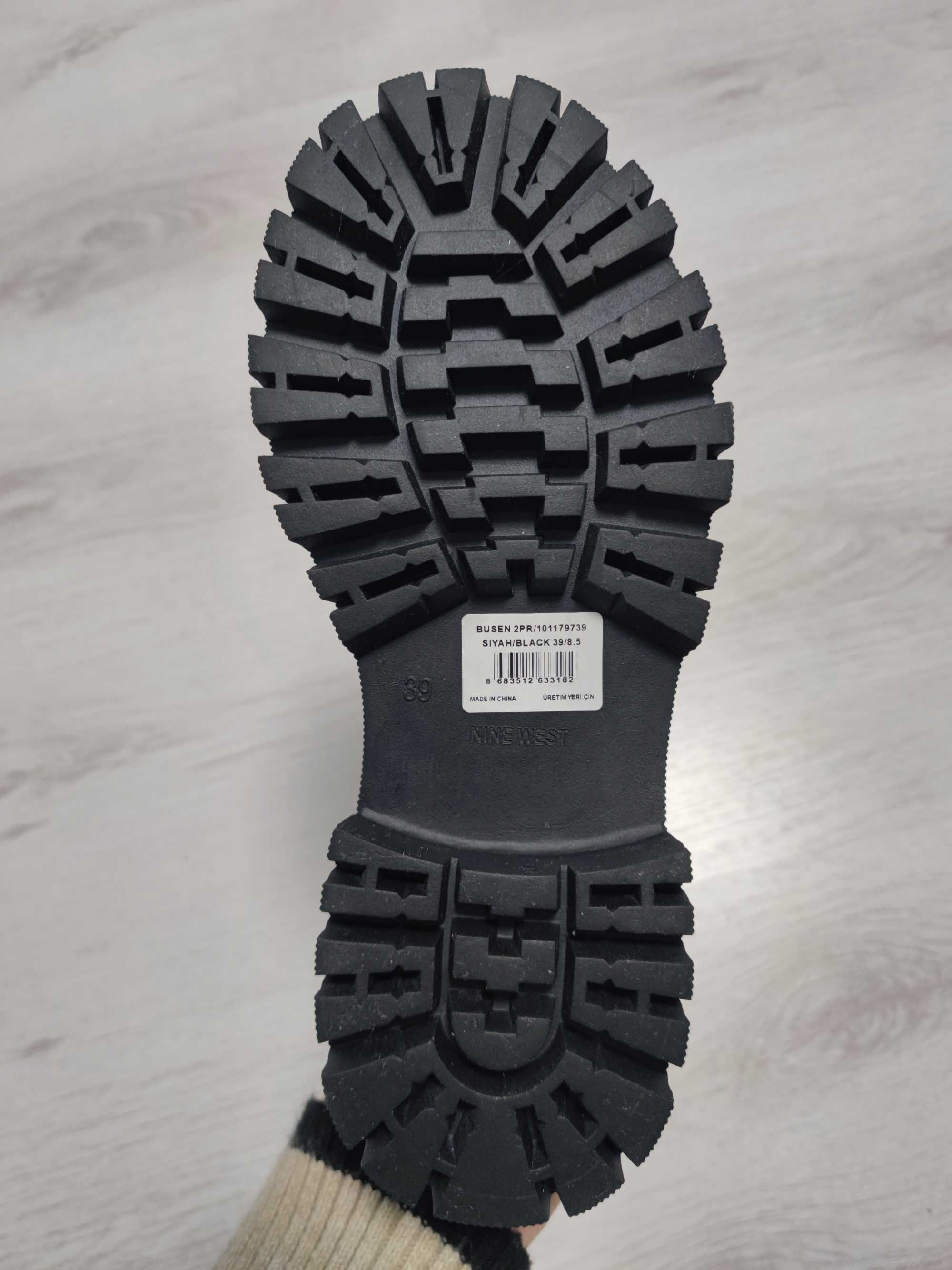 Nine West черни боти