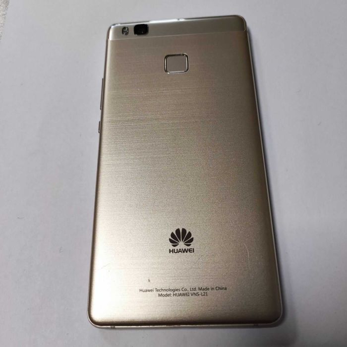 Смартфон Huawei P9 Lite