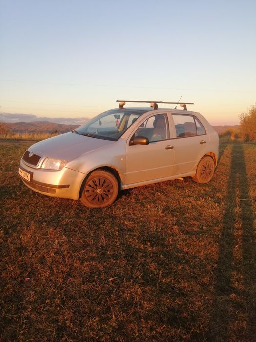 Vând scoda fabia 1.4 mpi 2002