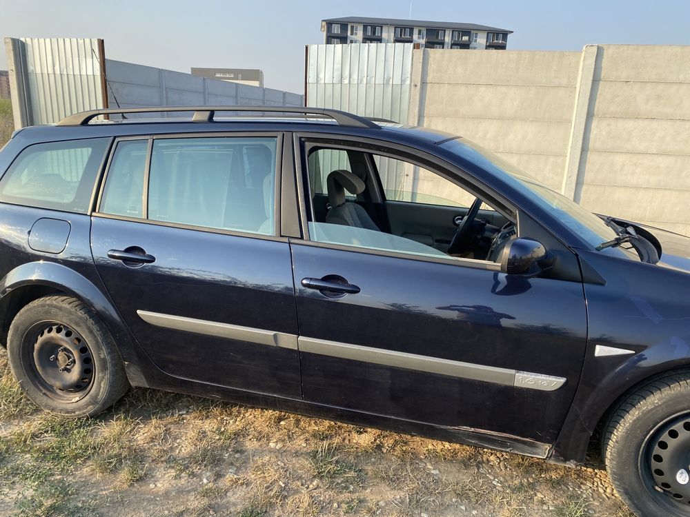 Vând bara spate și Hayon Renault Megane 2 Break Facelift 2005-2009