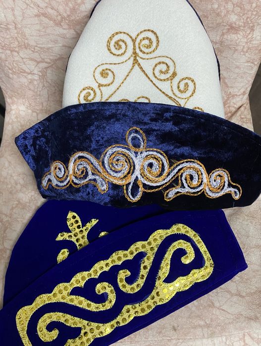 Шапки в национальном стиле . Цена разная